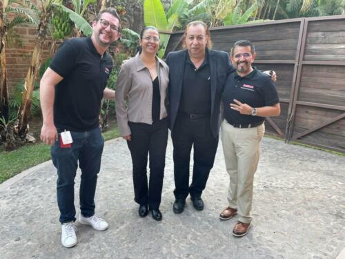 Con el Ing. Ramón Nogales y Rafael Gastélum