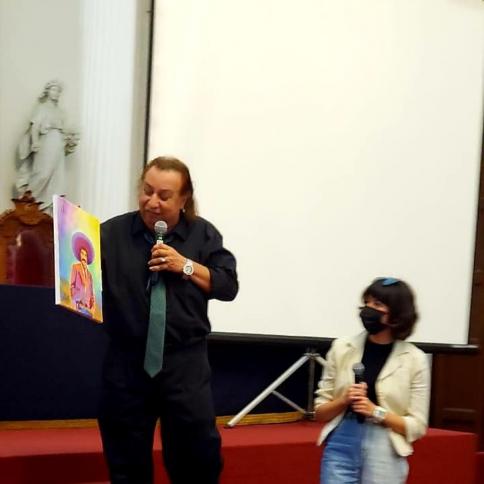 Un regalo increíble de nuestra amiga Lizette Anahí Cruz Glez.